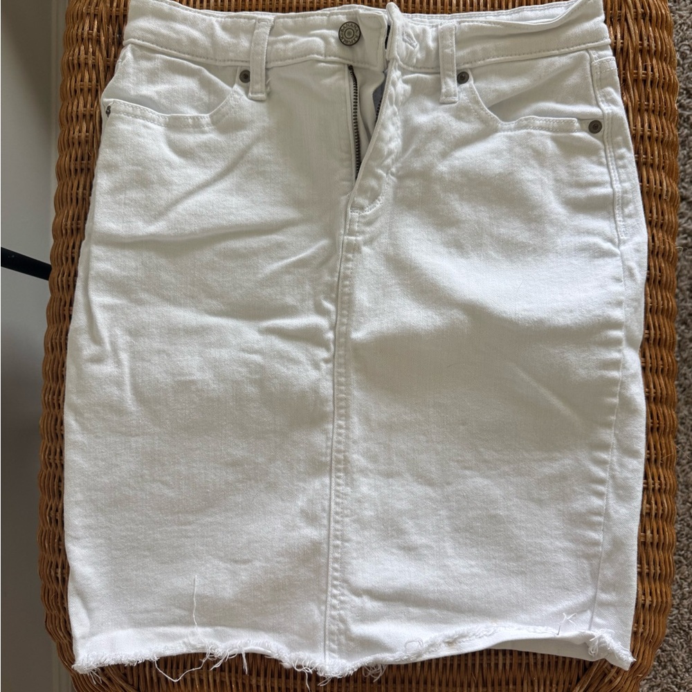 Banana Republic White Midi Skirt
